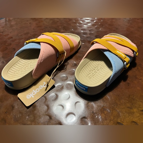 People Footwear slides - Picture 2 of 12